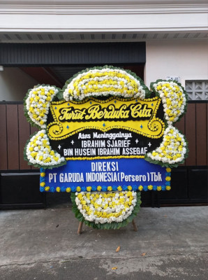 Papan Bunga Duka di Wetar